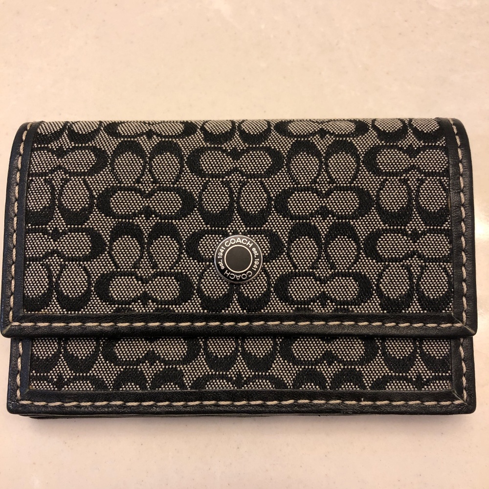 *** Coach *** Accordion Card Case in Blocked Signature Black